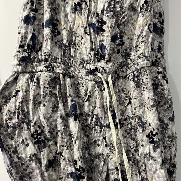 Sleeveless jumpsuit - Picture 2 of 4